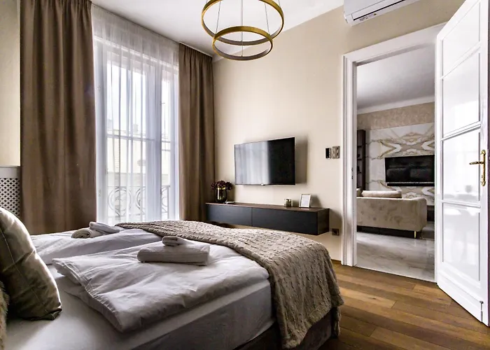 N16 Deluxe Apartment